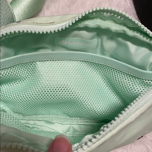 Lululemon Mini Belt Bags bundle Set athletic travel athleisure - Picture 8 of 9